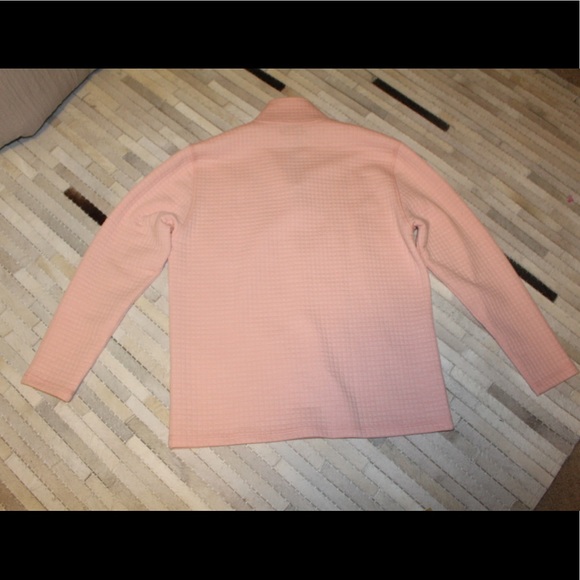 Properly Tied Delta Pullover - Picture 3 of 11